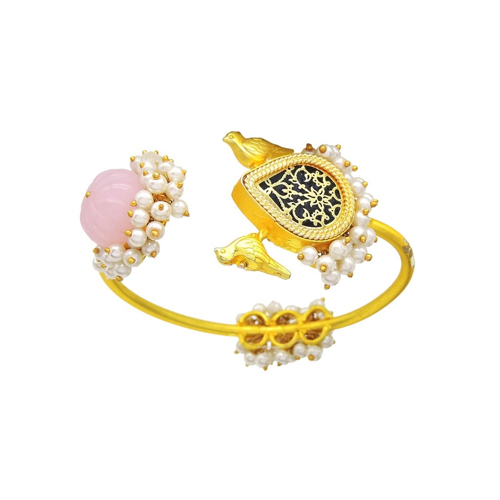 Rosy Cuff.